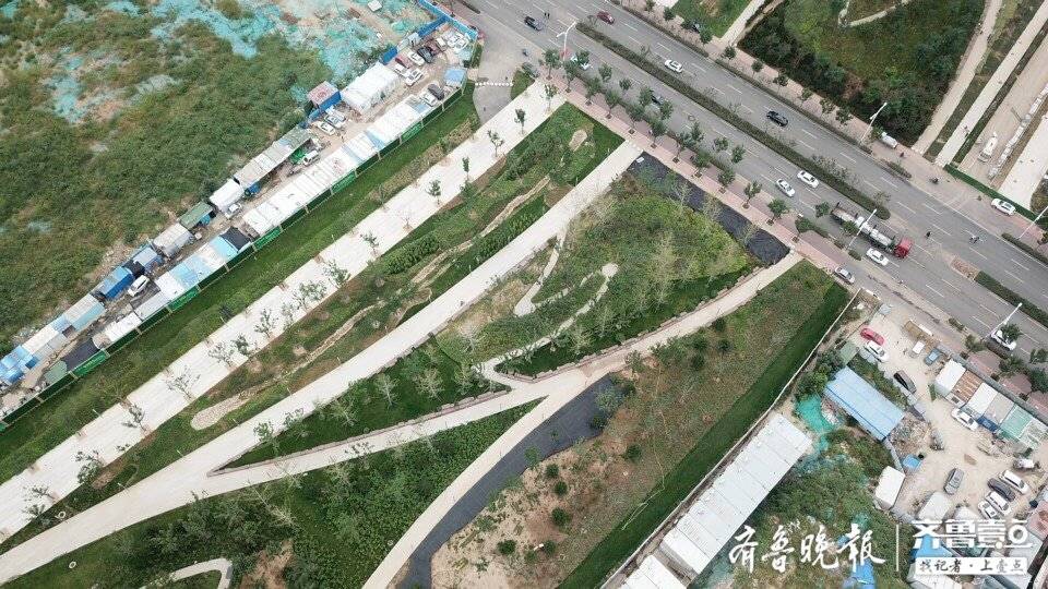 占地83万平济南国际金融城中央绸带公园即将开放