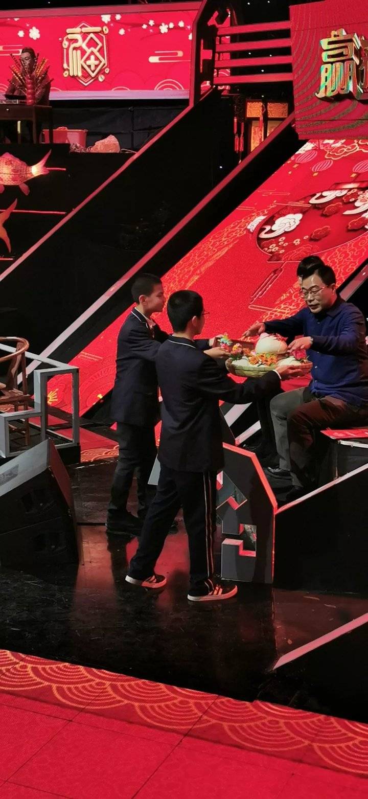 博古今,通天下--稼轩学子受邀参加少儿频道《赢在博物馆》