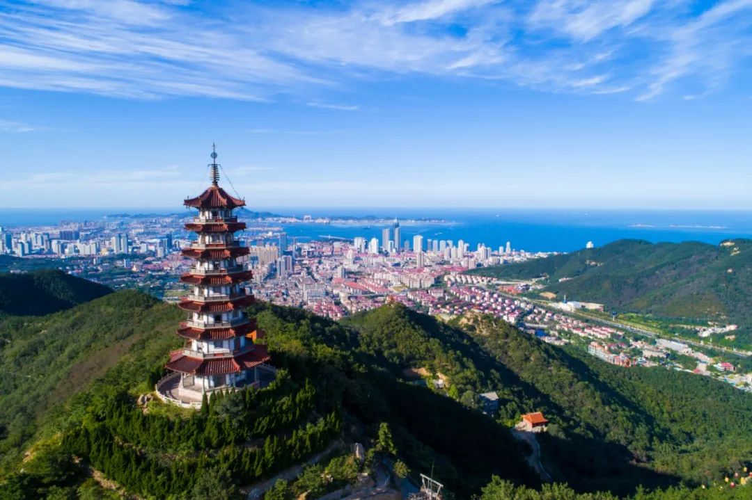 今日烟台 要闻 正文    春风十里,繁花初盛,此时的塔山风景区青山如黛