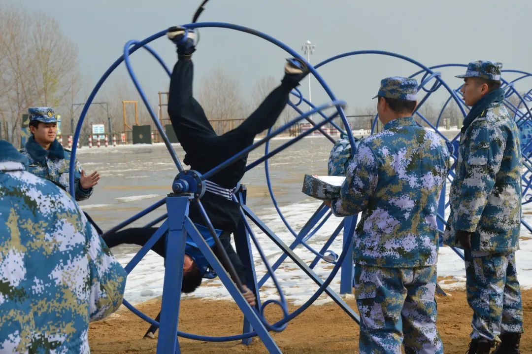 海军航空大学举行首次空中战勤,无人机操控专业士官选拔