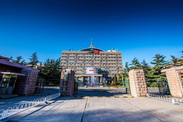 5月9日晚,有网友发微博称,其姐姐黄某系中国传媒大学动画学院17级