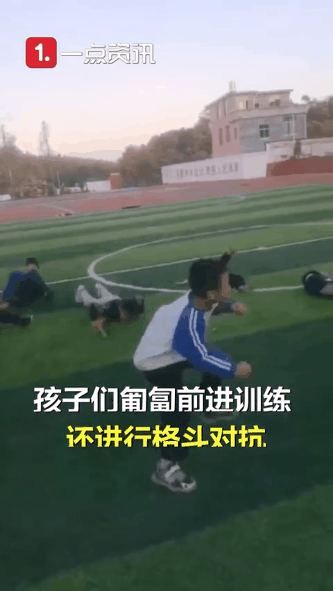 近一段时间   体育课,课间操等一系列 让孩子 动起来的活动 可谓大