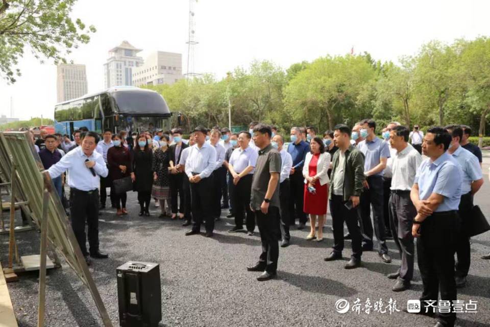 东营市政协到市住房城建管理局开展委员知情明政活动