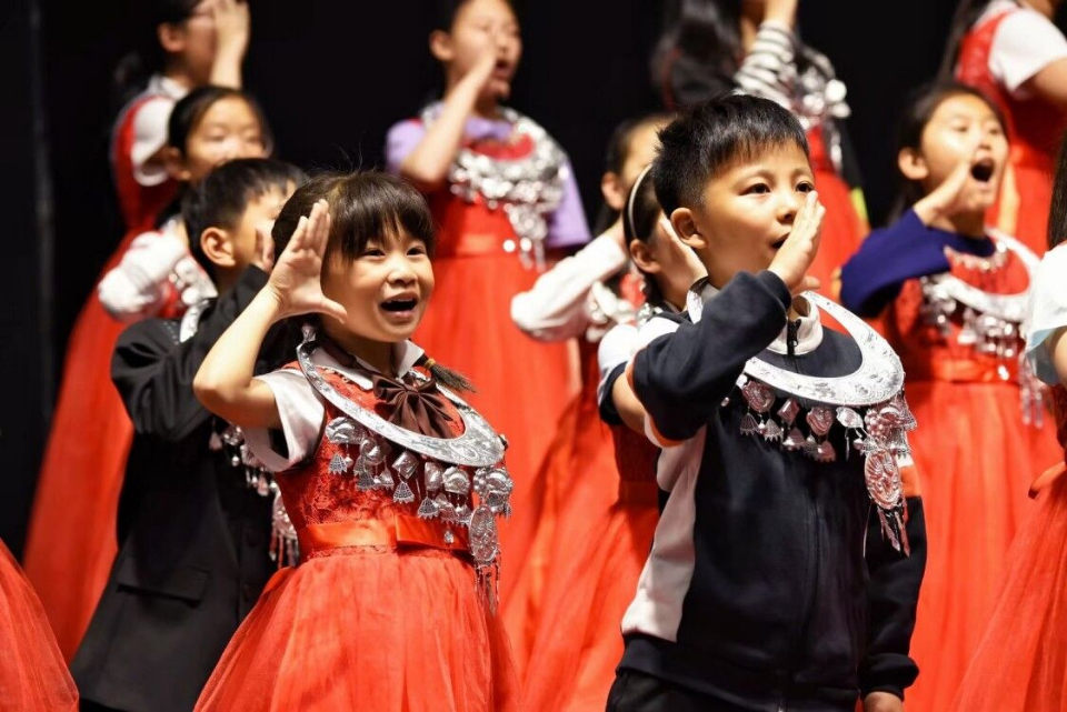 威海市举行庆祝六一国际儿童节少儿合唱音乐会