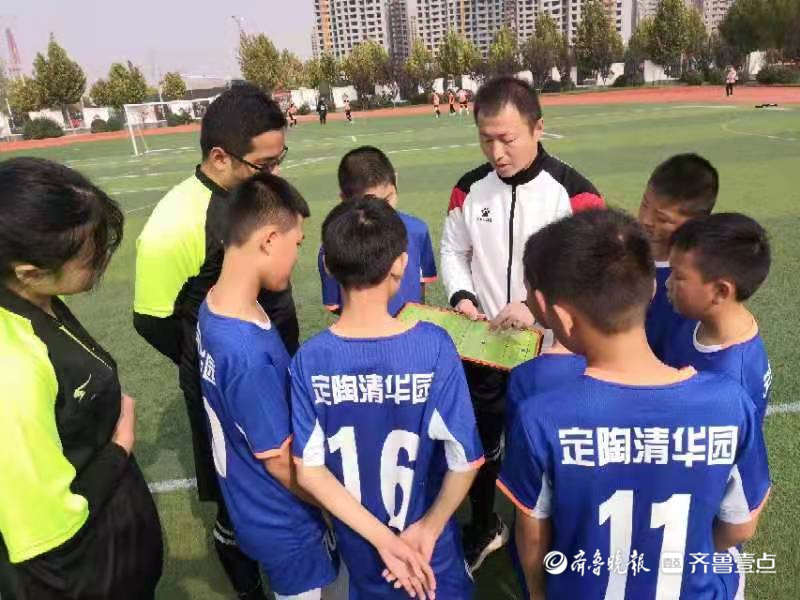 定陶区清华园学校参加区长杯中小学生五人制足球联赛初获小胜