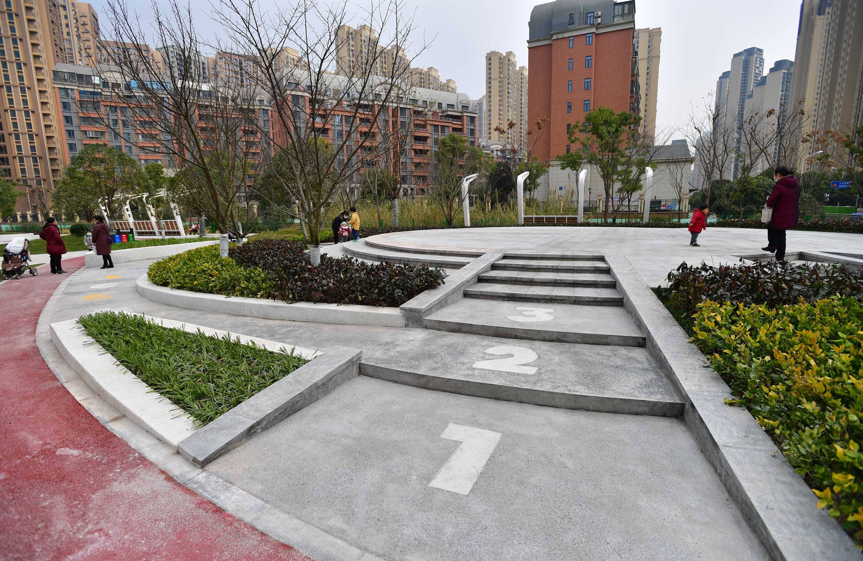 三个"95后"画"出一座园—武汉市首个"众筹"设计口袋公园建成开放