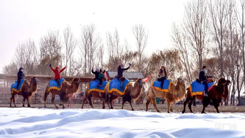 滑雪场举办"喜迎冬奥·畅玩冰雪"文化旅游节,新疆喀什地区叶城县在