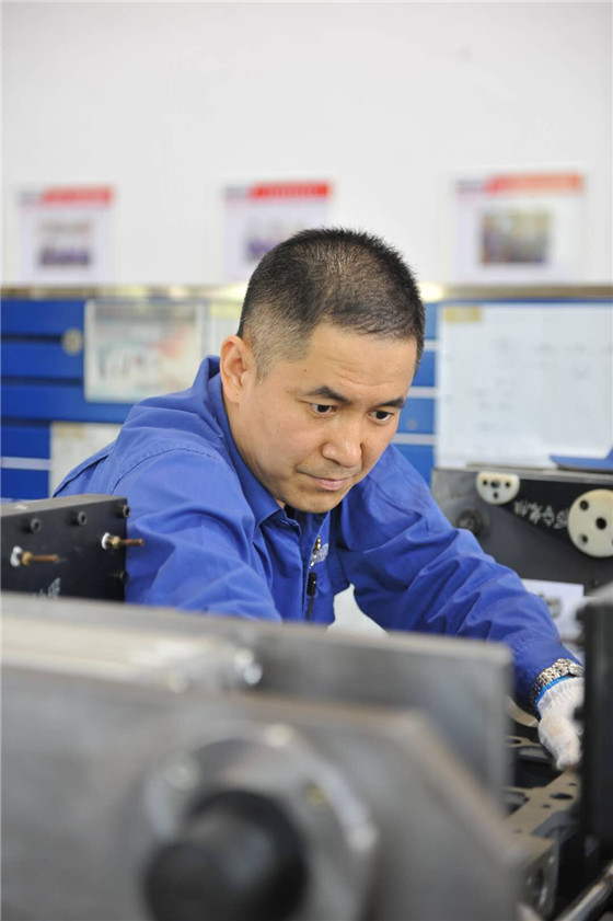 潍柴动力王树军:一颗匠心挑战洋权威 坚守铸造重型机车中国心
