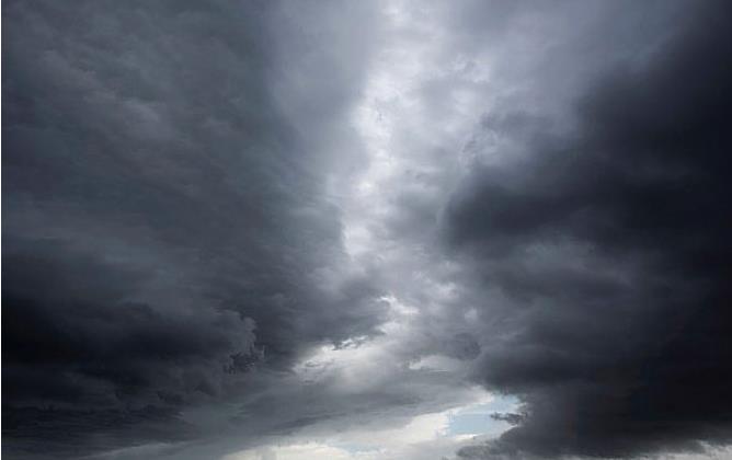 威海10月2日温度20℃~24℃ 阴转多云