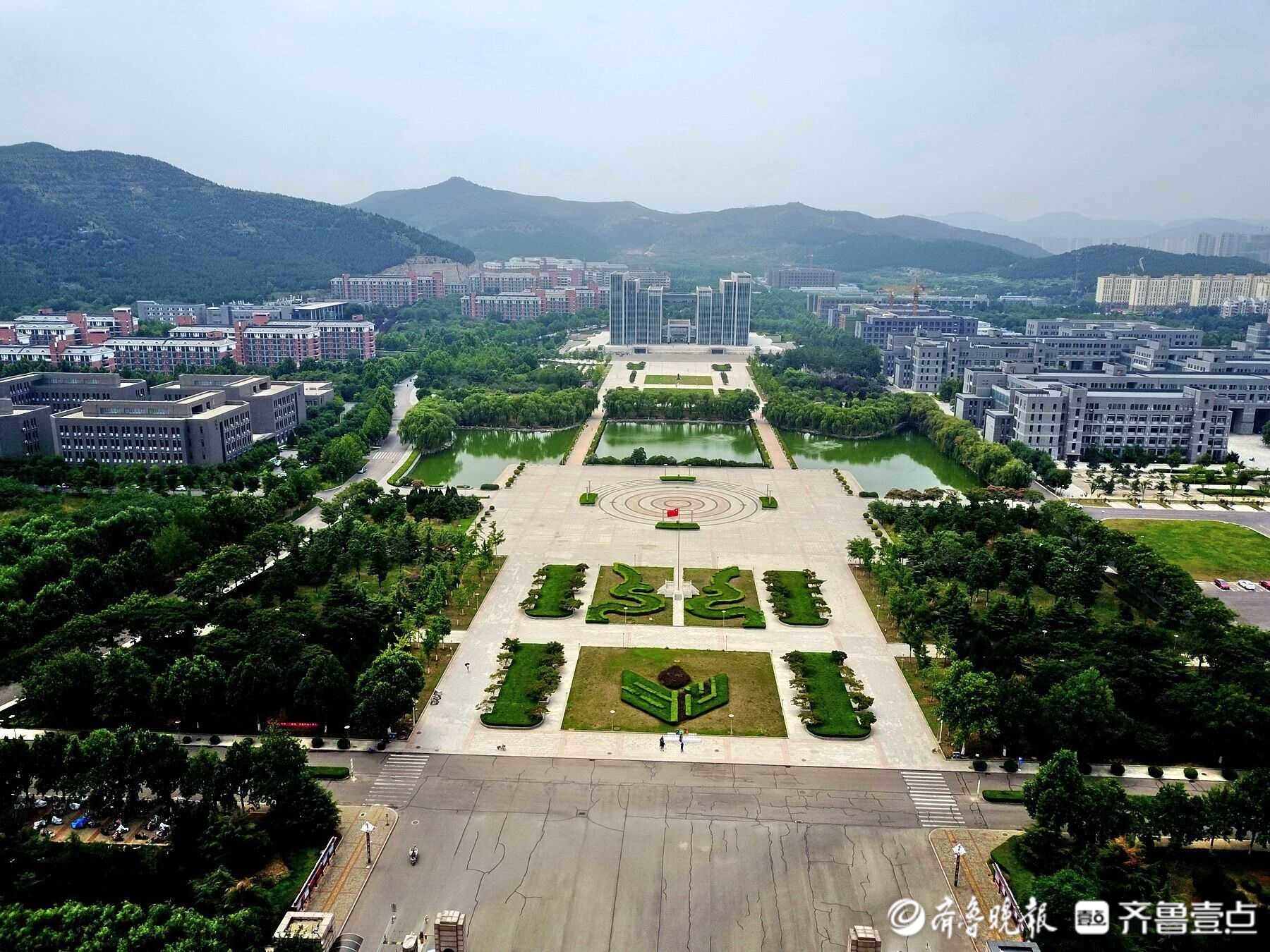 高考季探营航拍山东师范大学长清湖校区美景