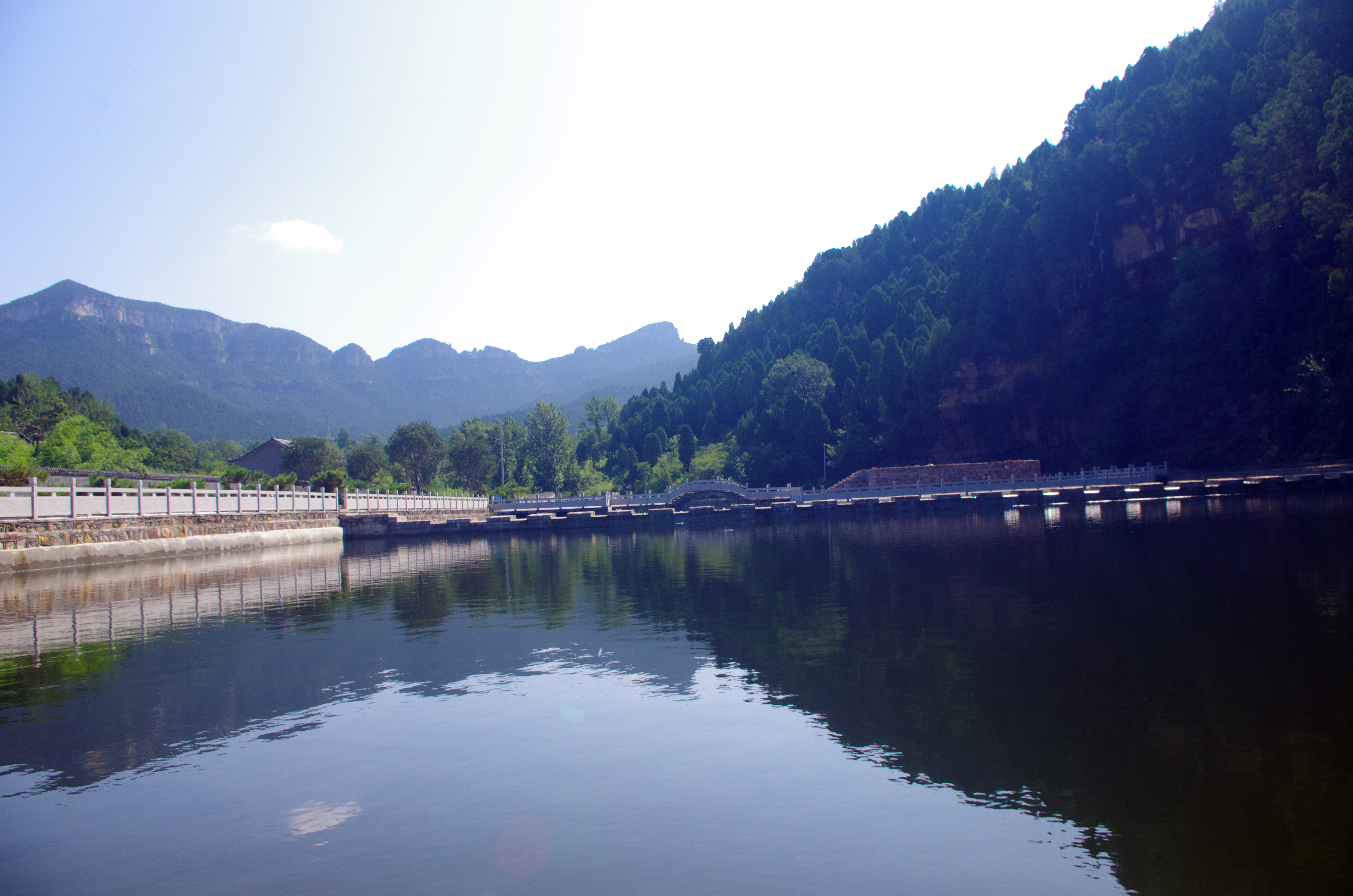 品菊芽觀佛山,長清萬德大佛山景區開園