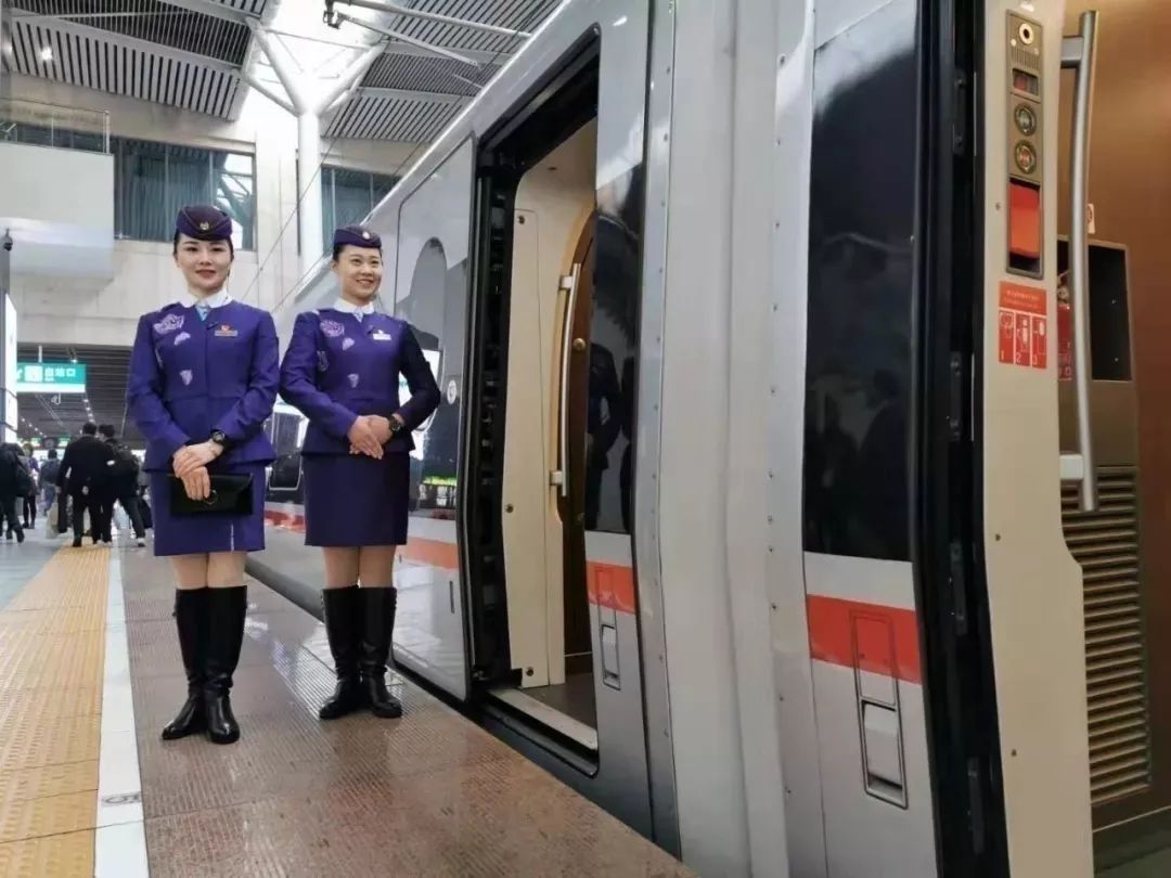 人民日报头版点赞：从济南到济南 高铁开进沂蒙山