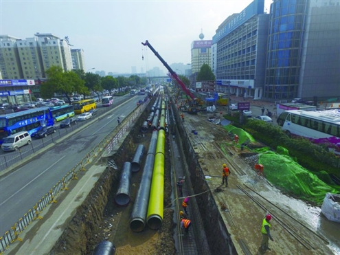 济南市新办法明确要求,按照年度计划,地下管线工程应当与主体工程同步