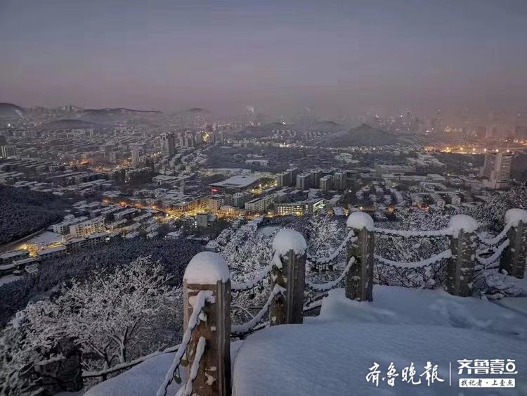 瑞雪降泉城，雪后初晴，看千佛山晨光