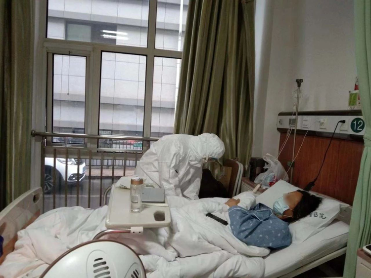 齐鲁医院青岛院区:抗击疫情,让这里充满爱