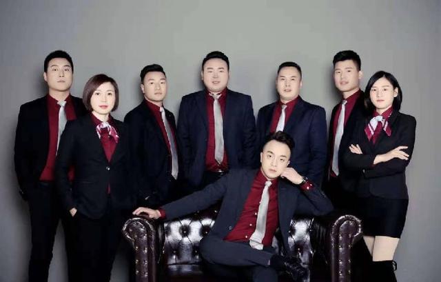 一条8秒短视频让她五天卖出两套房，真人版“房似锦”在抖音火了