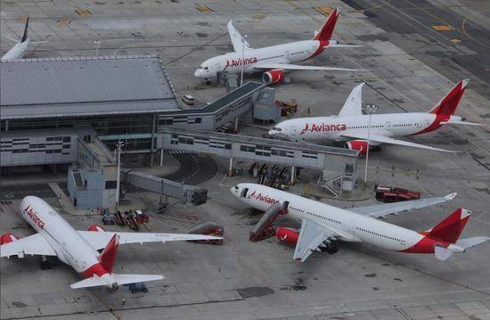 央视新闻受新冠肺炎影响，哥伦比亚航空公司申请破产