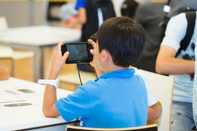 2019年我国未成年网民175亿894的小学生上网