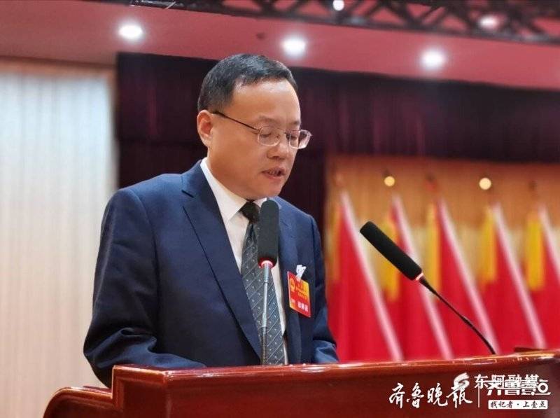 题宗国,侯长忠为县人大常委会副主任,选举张月莲为县监察委员会主任