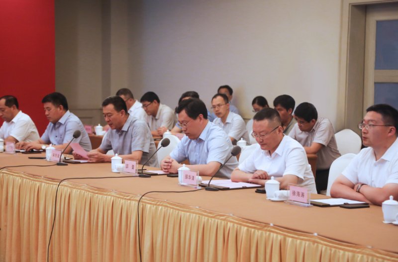 签约仪式上,莱阳市委常委,副市长邵蕾发表重要讲话,邵蕾指出,莱阳交通