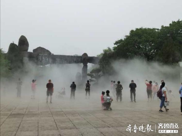 人造仙境来了！济南泉城公园出现人工造雾