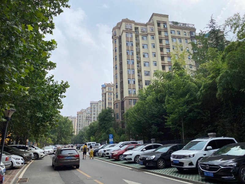 齐鲁晚报|济南一小区电梯“借”出麻烦事：部分楼装梯控，别楼业主却急了