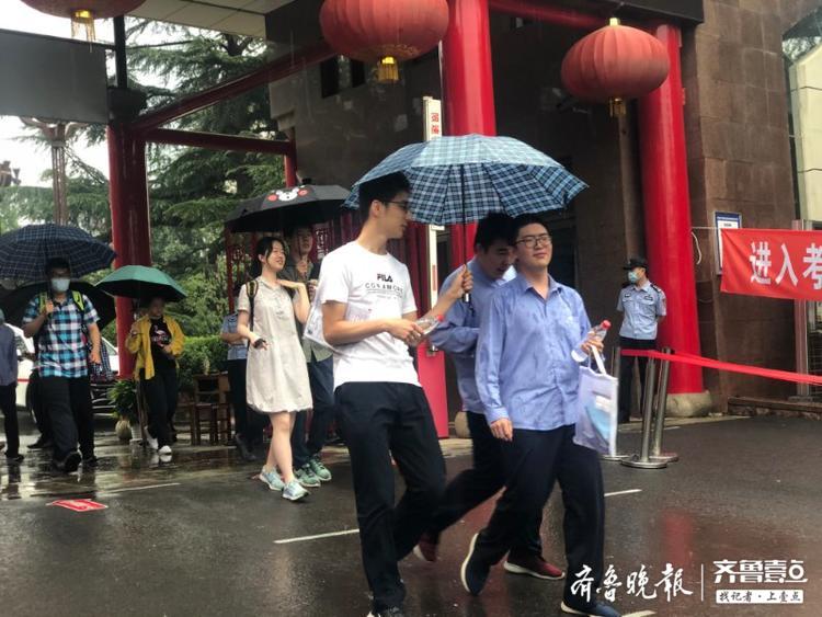 山东高考物理考试结束，考生：比较难！