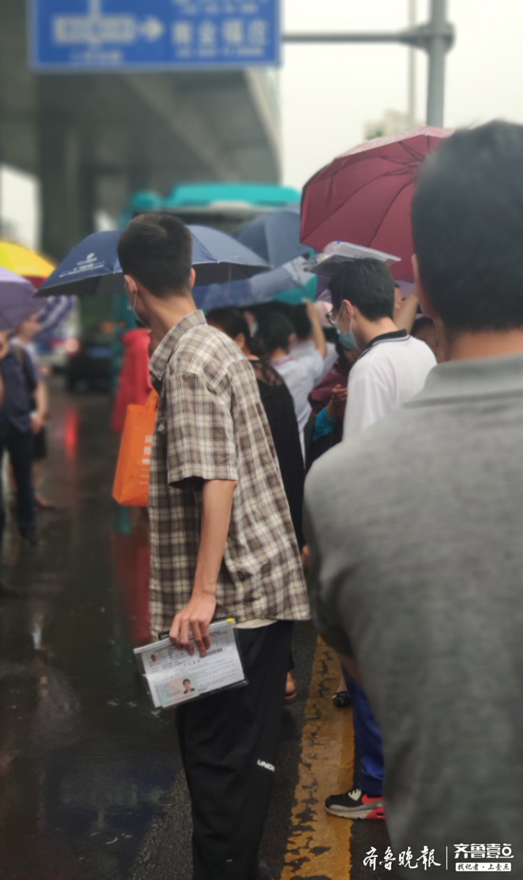 山东高考物理考试结束，考生：比较难！