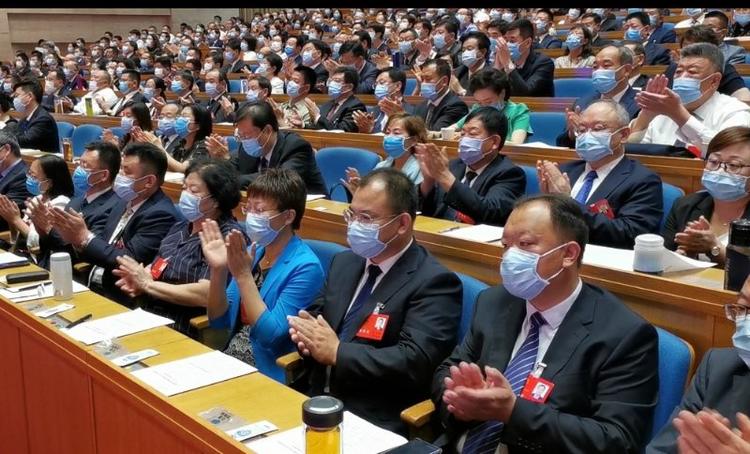 山东省十三届人大四次会议开幕