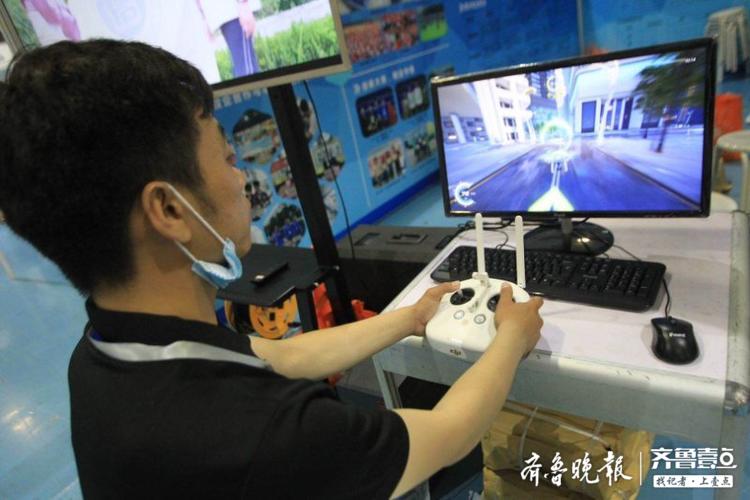 济南中招会上，学校带来无人机助力！