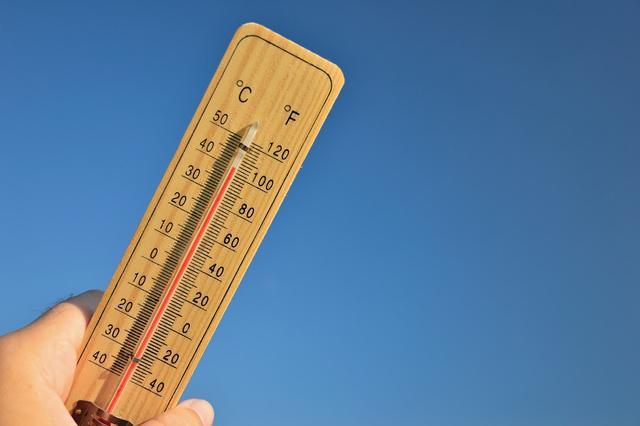 科普中国|颜色越浅越凉快？夏天穿衣服讲究比你想象的还多！