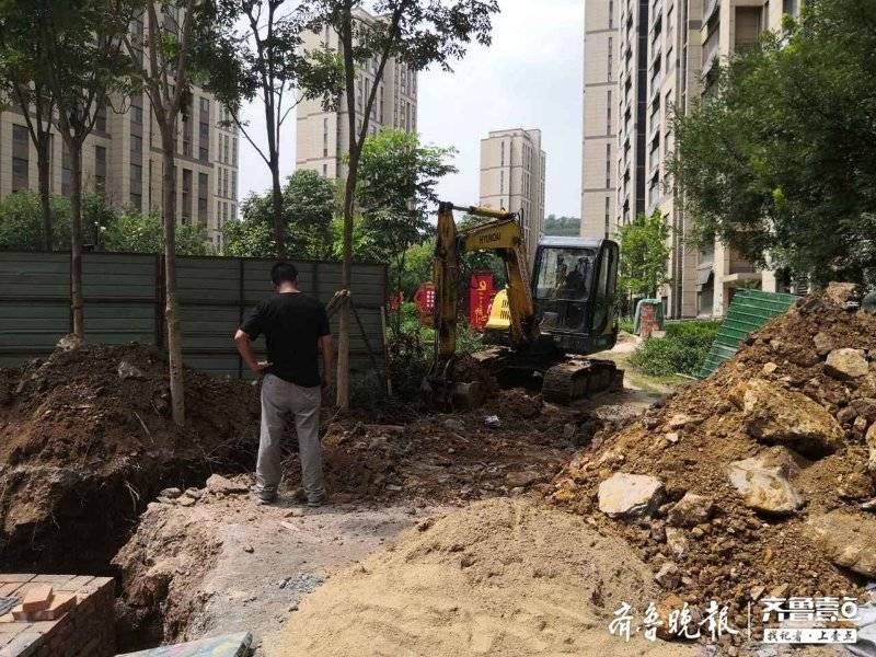 齐鲁晚报·齐鲁壹点|一拖就是五年！济南一小区“直饮水入户”咋成了进车库？