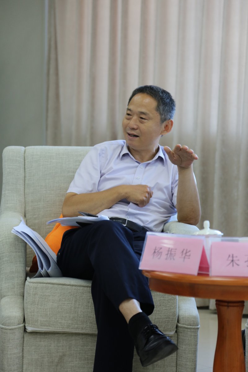 杨振华田泽杨振华处长指出,营商环境建设是优化企业成长发展土壤,是