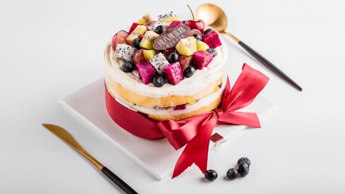 壹点餐饮甜蜜暴击来袭探食记带您揭秘纯八度蛋糕的奥秘