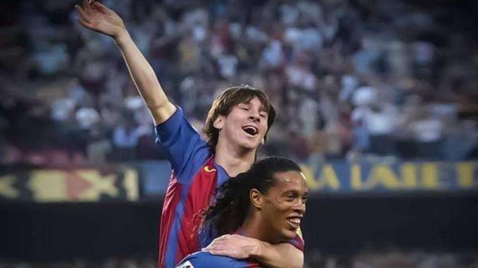 果然视频|回顾梅西15年前首粒巴萨进球，13岁采访画面曝光