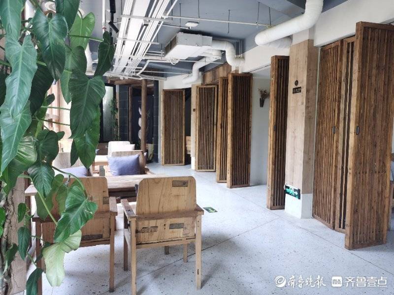 北望峦屏，来麓垚山居民宿赏远山含黛