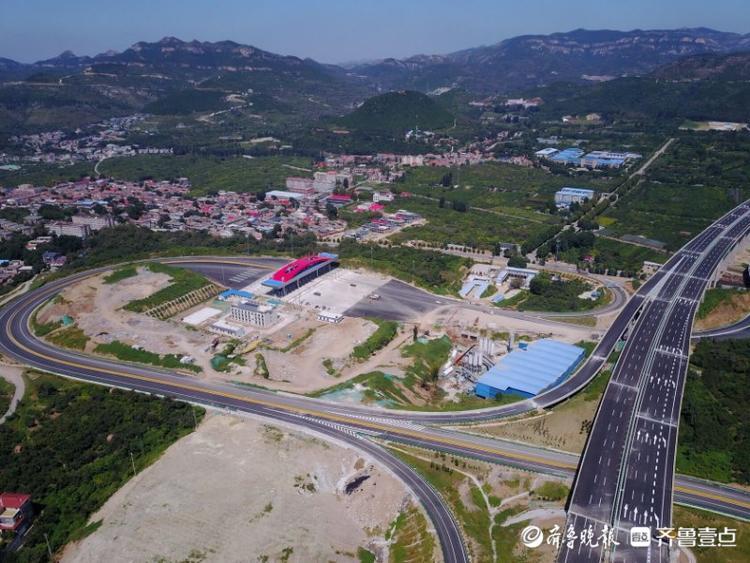 在建济泰高速济南段雄伟壮丽，工程已近尾声