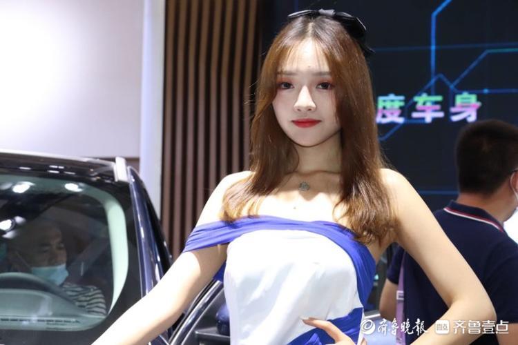 车模来啦！性感、甜美、冷酷范儿……你喜欢的风格这儿都有