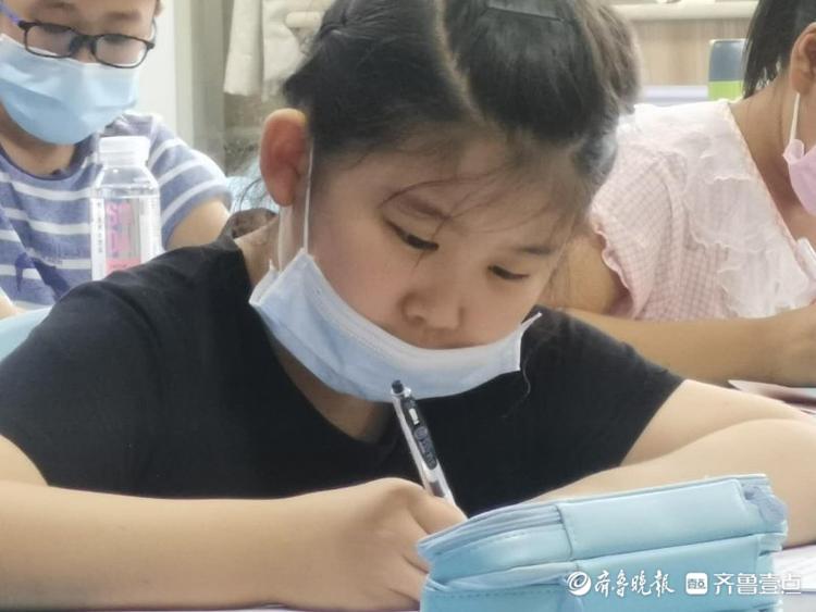 山东省第二届作文大赛鸣哨开考