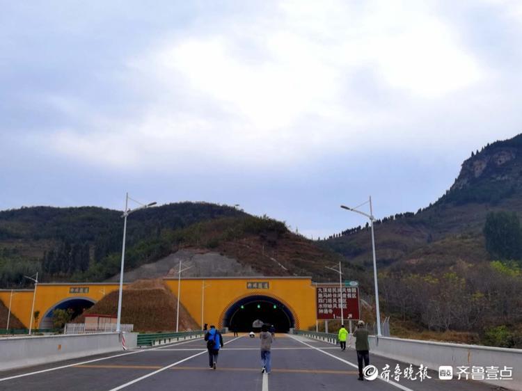 济泰高速路即将开通，将成为最美网红高速路