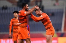 鲁能vs国安首发：格德斯、金敬道首发，佩莱、吴兴涵替补