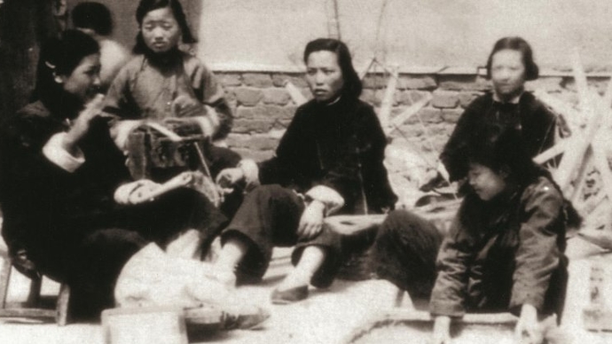 红色故事|岂曰无衣！为慰问志愿军，海阳妇女们将嫁衣改制针线袋