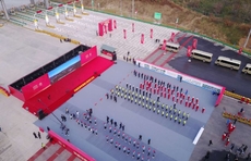 济泰高速通车仪式现场万事俱备