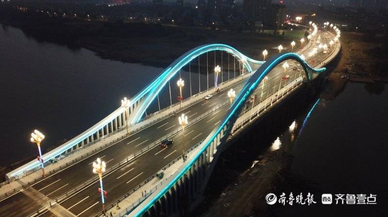 天使之翼亮相潍坊弥河畔寿光金光大桥主跨度潍坊第一