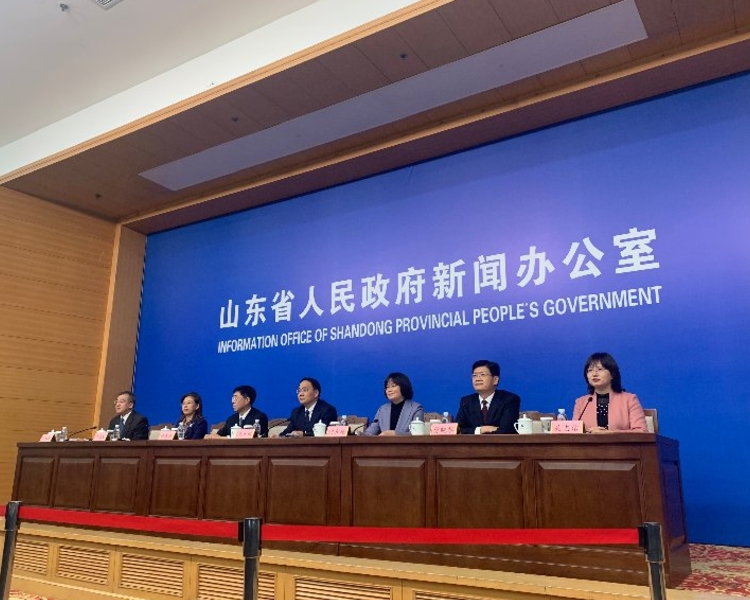山东省政府新闻办11月13日上午10:00召开新闻发布会，介绍我省2021年度公务员招录工作有关情况。