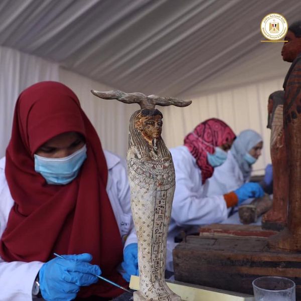 当众开棺验尸埃及公布年度最大考古发现