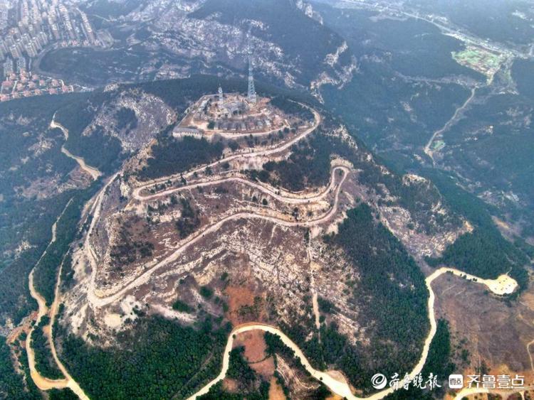 情报站|航拍济南佛慧山，山路蜿蜒深邃，形态万千！