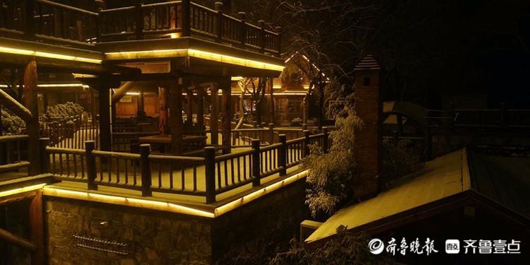 情报站|夜太美，雪下得好认真！济南九如山的雪夜，真醉人！