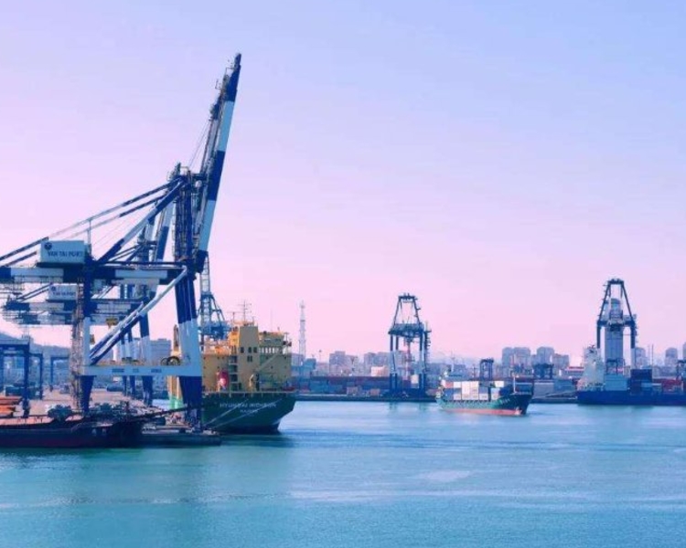 12月5日，中共山东省委十一届十二次全体会议审议通过《中共山东省委关于制定山东省国民经济和社会发展第十四个五年规划和二〇三五年远景目标的建议》。