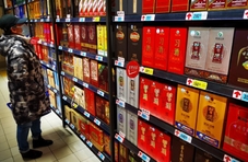 桔子财经|酱酒一个月涨价30%，酒商“躺赚”背后谁在买单？